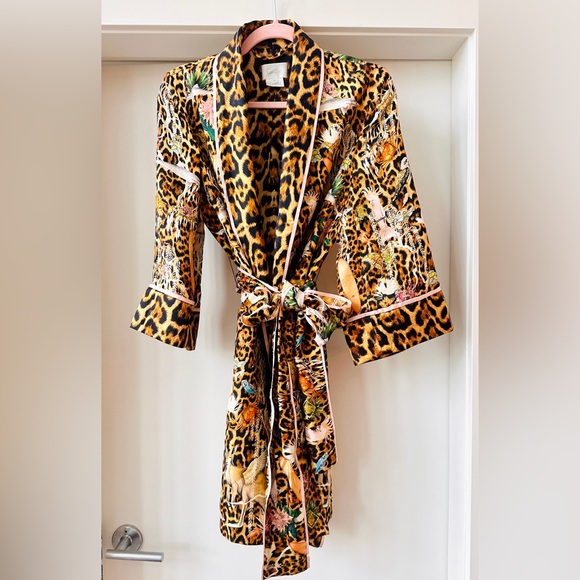 Camilla Fauna Electro Roll Collar Pajama Jacket NWOT XS S - Picture 7 of 14